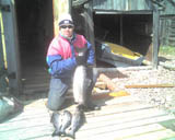 Один из первых достойных лососей в сезоне (6 кг), конец мая 2006, Онежское озеро.