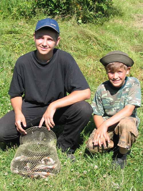 Поймали немного рыбы за пару часов ловли!